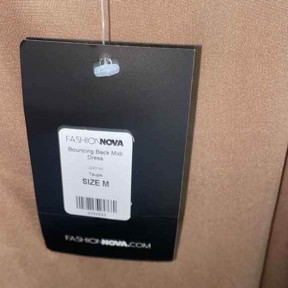 Fashion Nova Bouncing Back Dress, Sz. Med - Picture 5 of 5